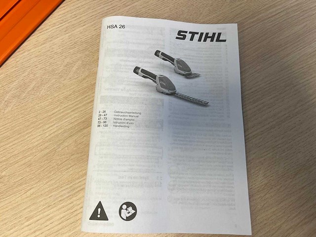 Stihl - hsa26 - accu gras- en buxusschaar met accu en lader - afbeelding 2 van  5