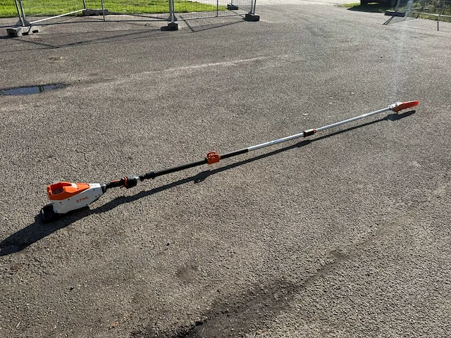 Stihl - hta 135 - kettingzaag - afbeelding 1 van  8
