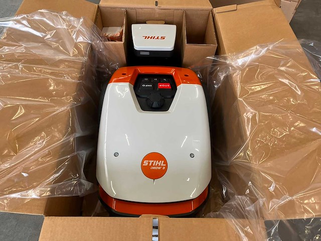 Stihl - imow3 - robotmaaier - afbeelding 5 van  9