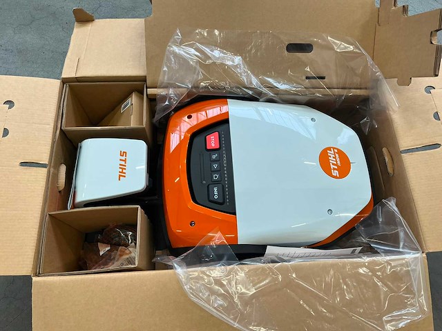 Stihl - imow6evo - robotmaaier - afbeelding 5 van  8