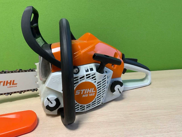 Stihl - ms 182 - kettingzaag - afbeelding 4 van  8