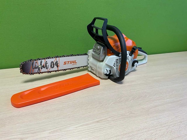 Stihl - ms212 - kettingzaag - afbeelding 1 van  7