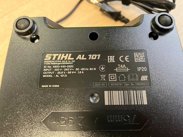 Stihl - msa300c - kettingzaag met ap300s accu en al101 acculader - afbeelding 14 van  21