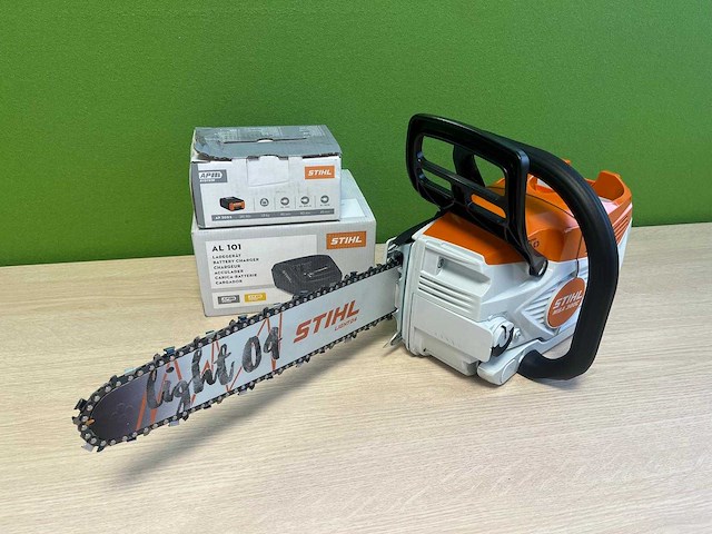 Stihl - msa300c - kettingzaag met ap300s accu en al101 acculader - afbeelding 12 van  21