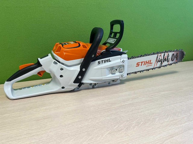 Stihl - msa300c - kettingzaag met ap300s accu en al101 acculader - afbeelding 15 van  21