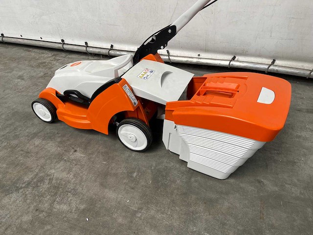 Stihl - rma 239c - grasmaaier met ak20 accu en al101 lader - afbeelding 11 van  15