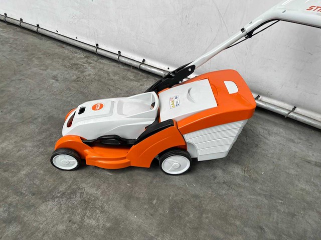 Stihl - rma 239c - grasmaaier met ak20 accu en al101 lader - afbeelding 8 van  15