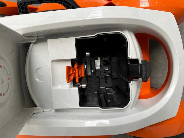 Stihl - rma 239c - grasmaaier met ak20 accu en al101 lader - afbeelding 10 van  13