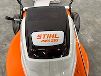 Stihl - rma253 - accu grasmaaier met ap200s accu en al101 lader - afbeelding 11 van  13