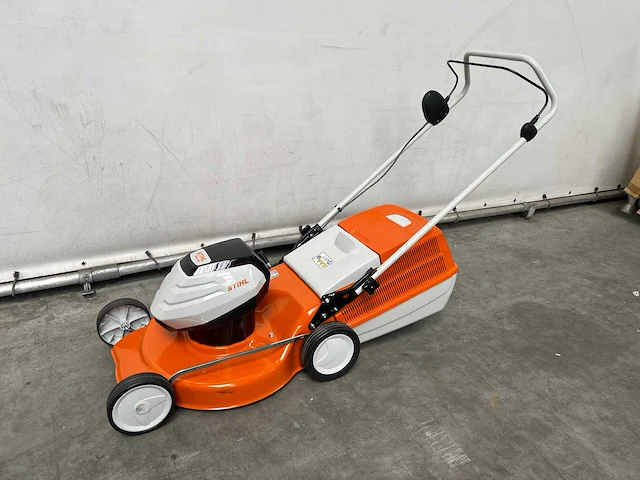 Stihl - rma253 - accu grasmaaier met ap200s accu en al101 lader - afbeelding 1 van  14