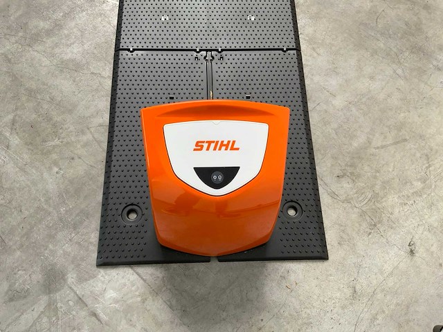 Stihl - rmi 422.2 (eu1) - robotmaaier - afbeelding 2 van  12