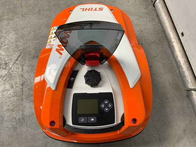 Stihl - rmi 422.2p - robotmaaier - afbeelding 8 van  10