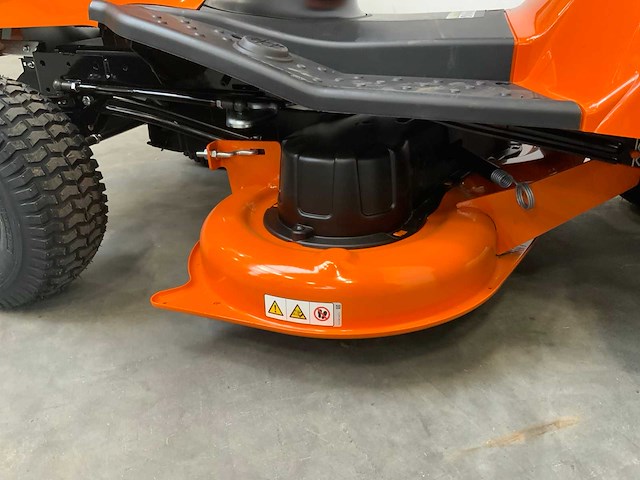 Stihl - rt 4097.1 sx - grasmaaier - zitmaair - afbeelding 4 van  19