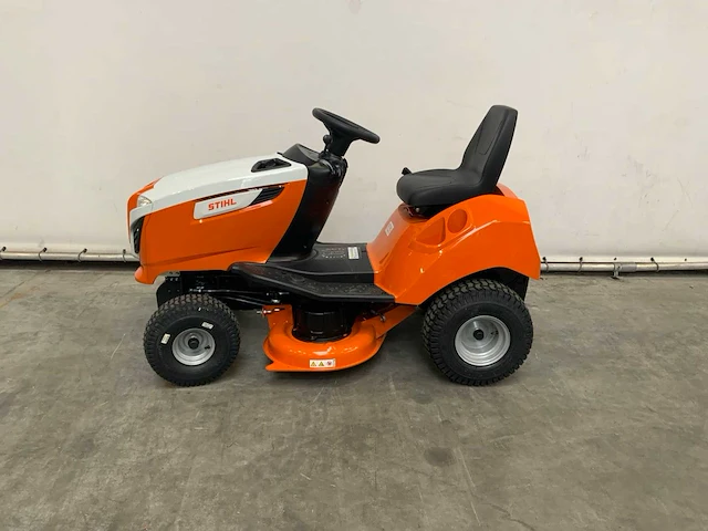 Stihl - rt 4097.1 sx - grasmaaier - zitmaair - afbeelding 12 van  19