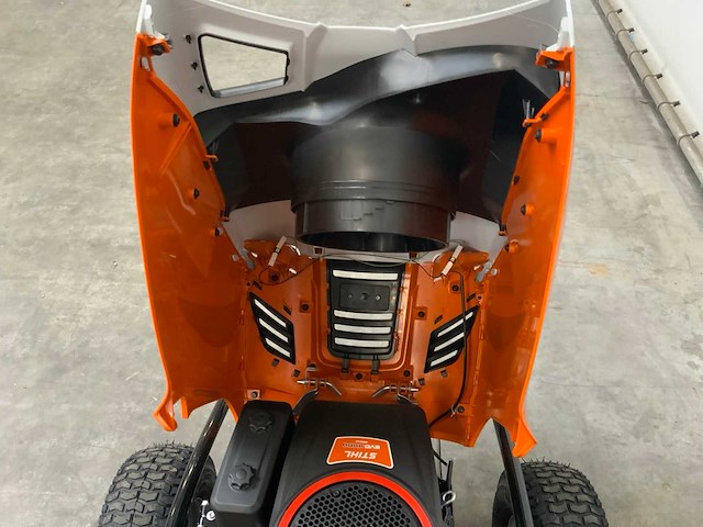 Stihl - rt 5097.1 - grasmaaier - zitmaaier - afbeelding 7 van  8