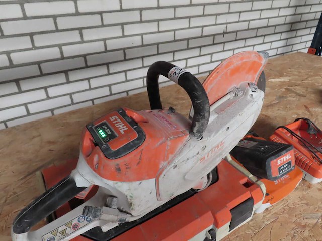 Stihl - tsa230 - accu bandenzaag - afbeelding 2 van  3