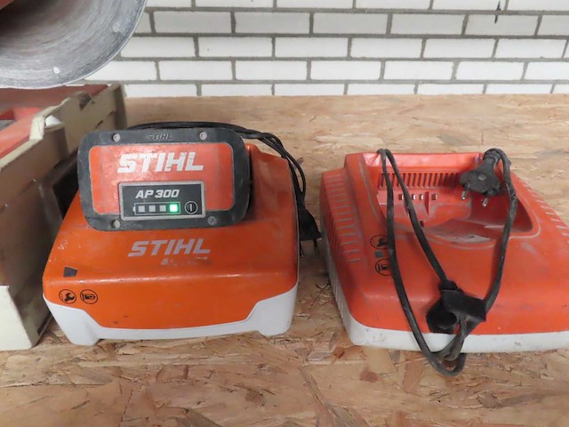 Stihl - tsa230 - accu bandenzaag - afbeelding 3 van  3