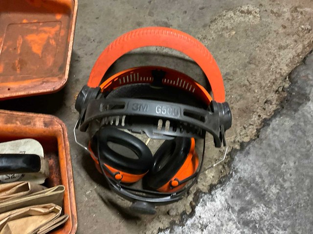 Stihl 036 kettingzaag in koffer - afbeelding 5 van  5