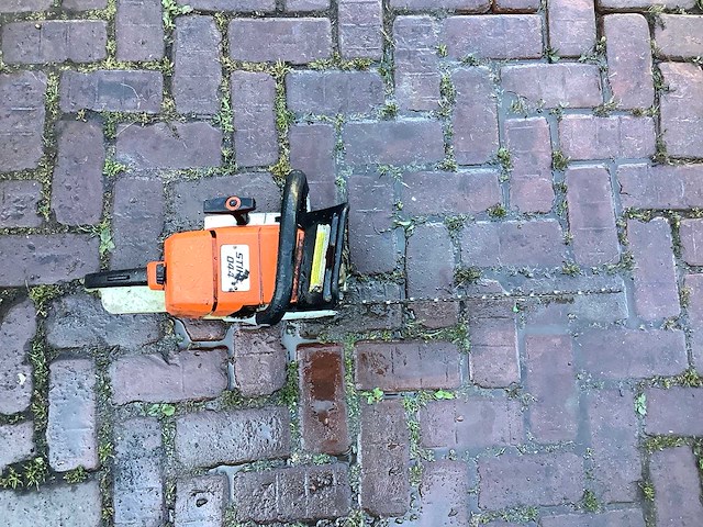 Stihl 044 kettingzaag - afbeelding 4 van  4