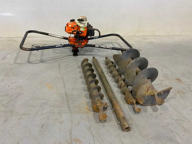 Stihl 4308 grondboor met 3 boren - afbeelding 1 van  10