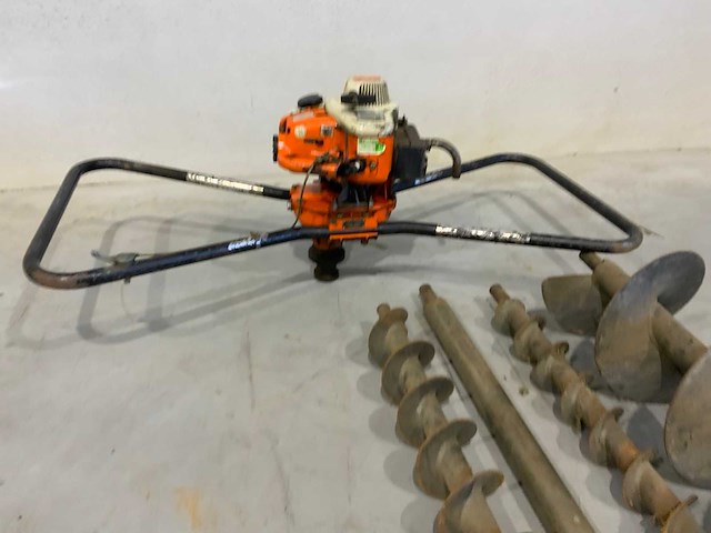 Stihl 4308 grondboor met 3 boren - afbeelding 4 van  10