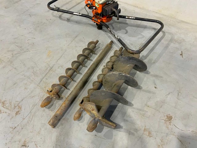 Stihl 4308 grondboor met 3 boren - afbeelding 7 van  10