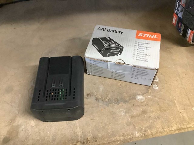 Stihl aai131 accu's en laders - afbeelding 2 van  4