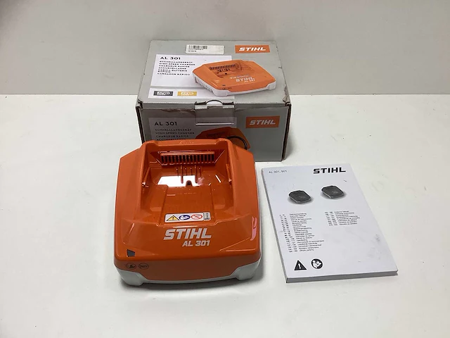 Stihl al 301 accu snellader - afbeelding 2 van  3