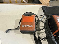 Stihl al300 oplader + 2x gordeltas met oplader - afbeelding 3 van  3