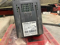 Stihl ap300 accu's - afbeelding 2 van  2