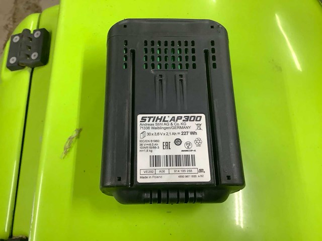Stihl ap300 accu's - afbeelding 3 van  3