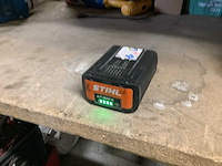 Stihl ap300s accu's en laders