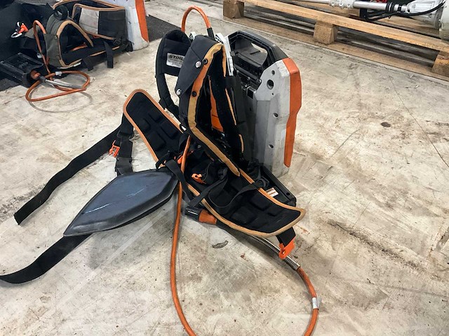Stihl ar3000l rugzak-accu - afbeelding 1 van  7