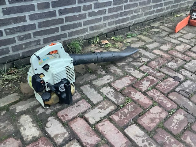 Stihl bg55 bladblazer - afbeelding 2 van  2