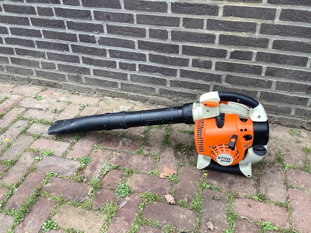 Stihl bg86 bladblazer - afbeelding 2 van  3