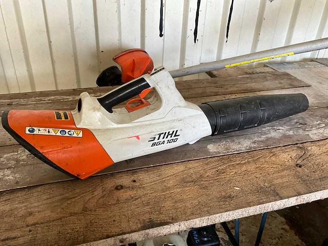 Stihl bga 100 accu bladblazer - afbeelding 4 van  5
