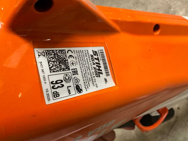Stihl bga 200 en kma 130r bladblazer en combimotor (2x) - afbeelding 6 van  6