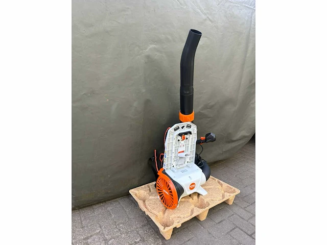 Stihl bga 300 rug bladblazer - afbeelding 3 van  8