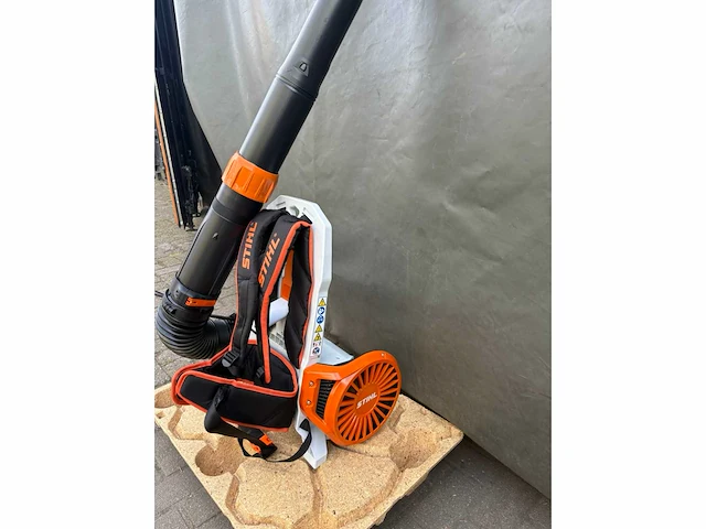 Stihl bga 300 rug bladblazer - afbeelding 6 van  8