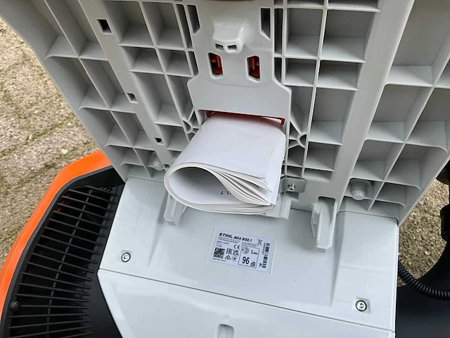 Stihl bga 300 rug bladblazer - afbeelding 7 van  8