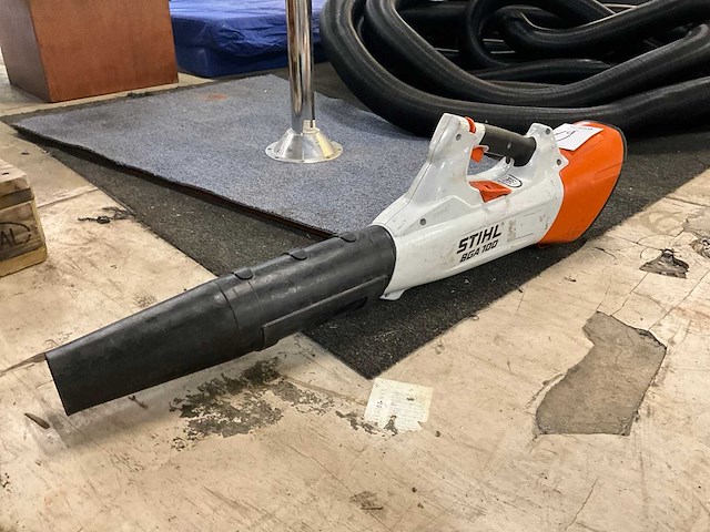 Stihl bga100 bladblazer - afbeelding 1 van  5