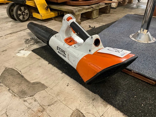 Stihl bga100 bladblazer - afbeelding 2 van  5