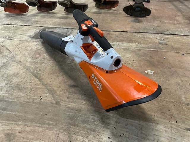Stihl bga200 bladblazer - afbeelding 2 van  4