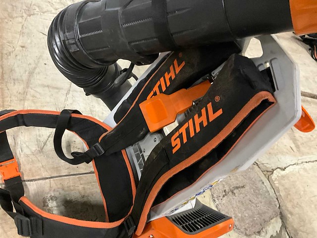 Stihl bga300 rugzak bladblazer - afbeelding 2 van  10