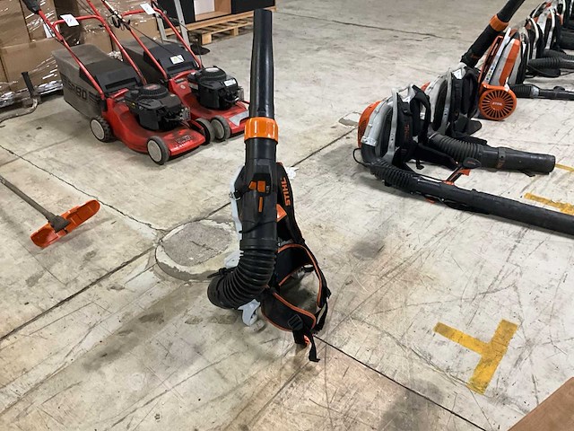Stihl bga300 rugzak bladblazer - afbeelding 3 van  10