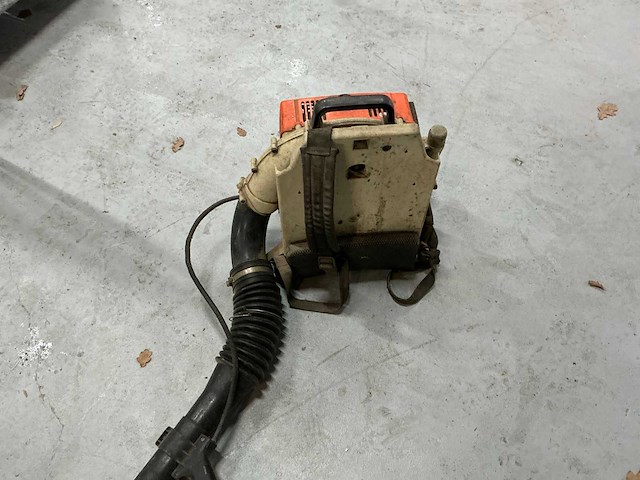 Stihl bladblazer - afbeelding 2 van  2