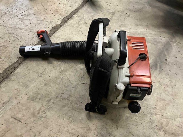 Stihl br 320 bladblazer - afbeelding 2 van  5