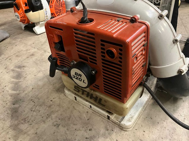 Stihl br 320 bladblazer - afbeelding 5 van  5