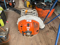 Stihl br 550 bladblazer, ruggedragen - afbeelding 1 van  1