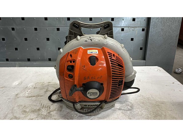 Stihl br 600 bladblazer - afbeelding 1 van  7